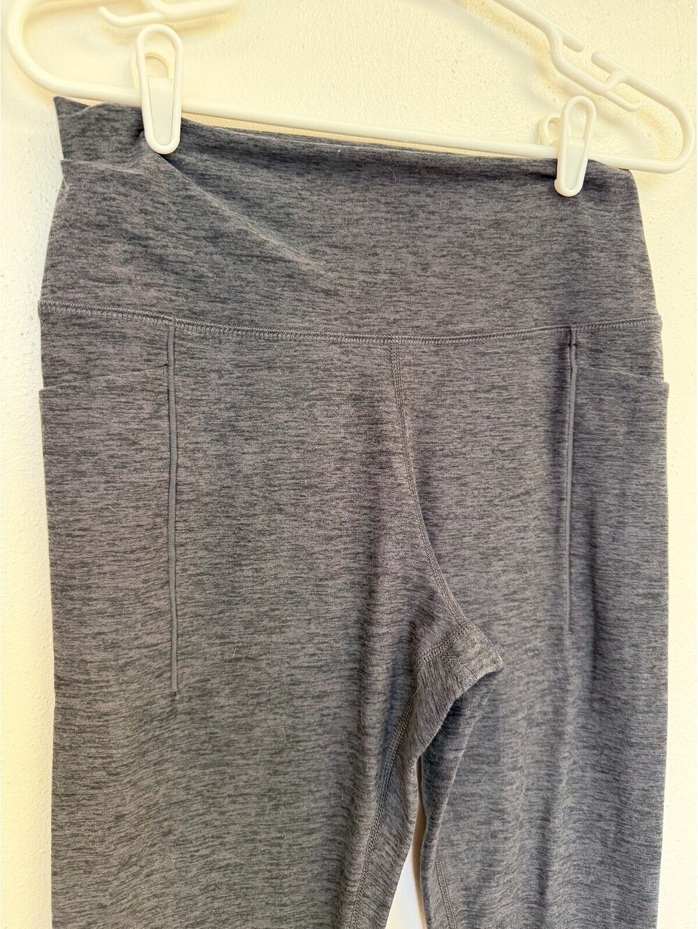 Athletic Works Butt-Core Gray Leggings Size L (12-14)